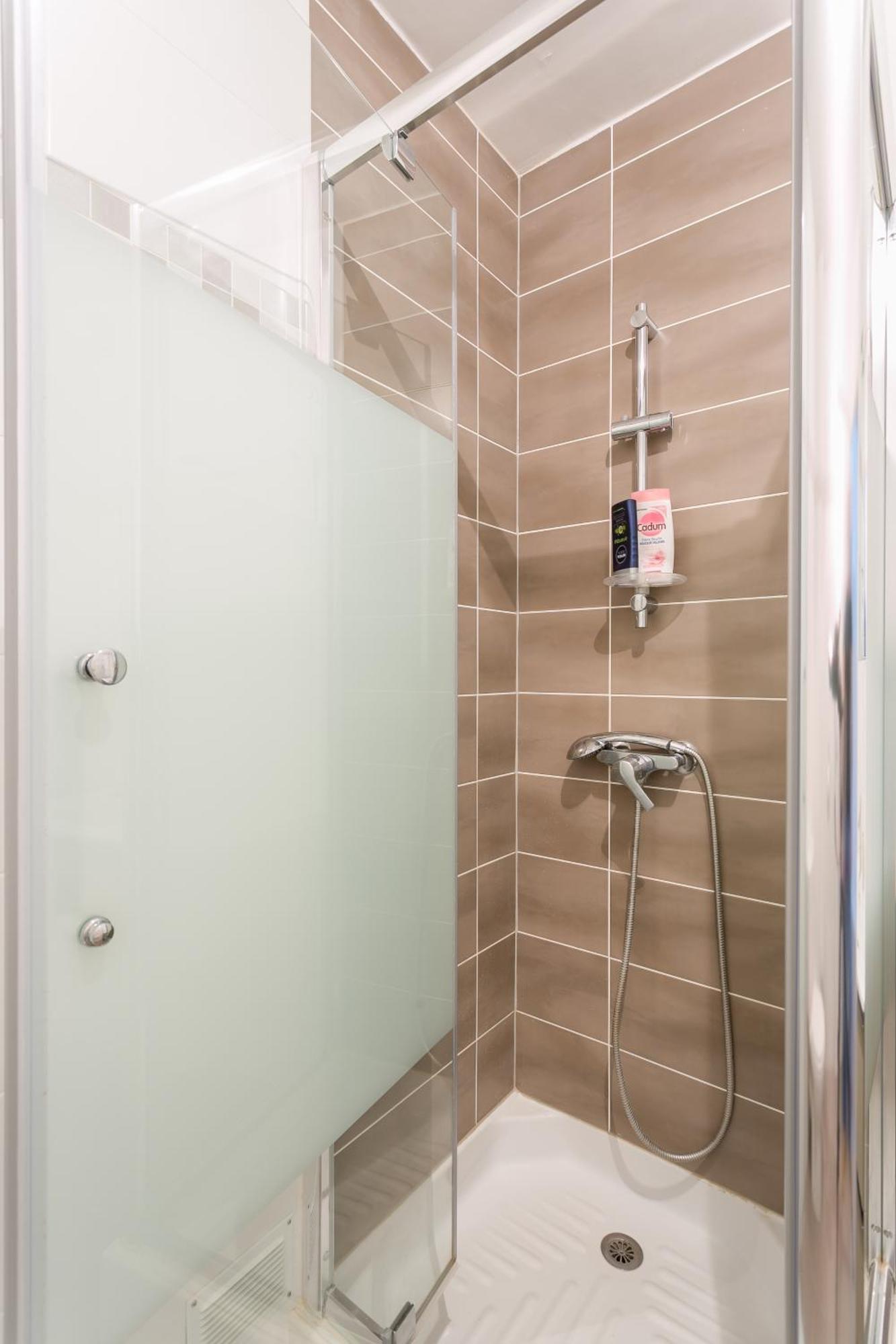 رويل-مالميزون Residence Hotel Les Josephines المظهر الخارجي الصورة